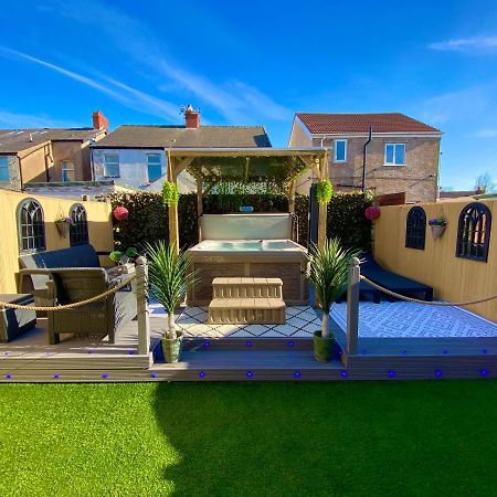New…The Hottub House Blackpool Pleasure Beach Esterno foto