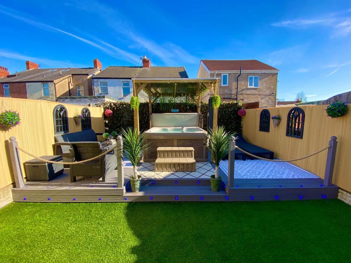 New…The Hottub House Blackpool Pleasure Beach Esterno foto