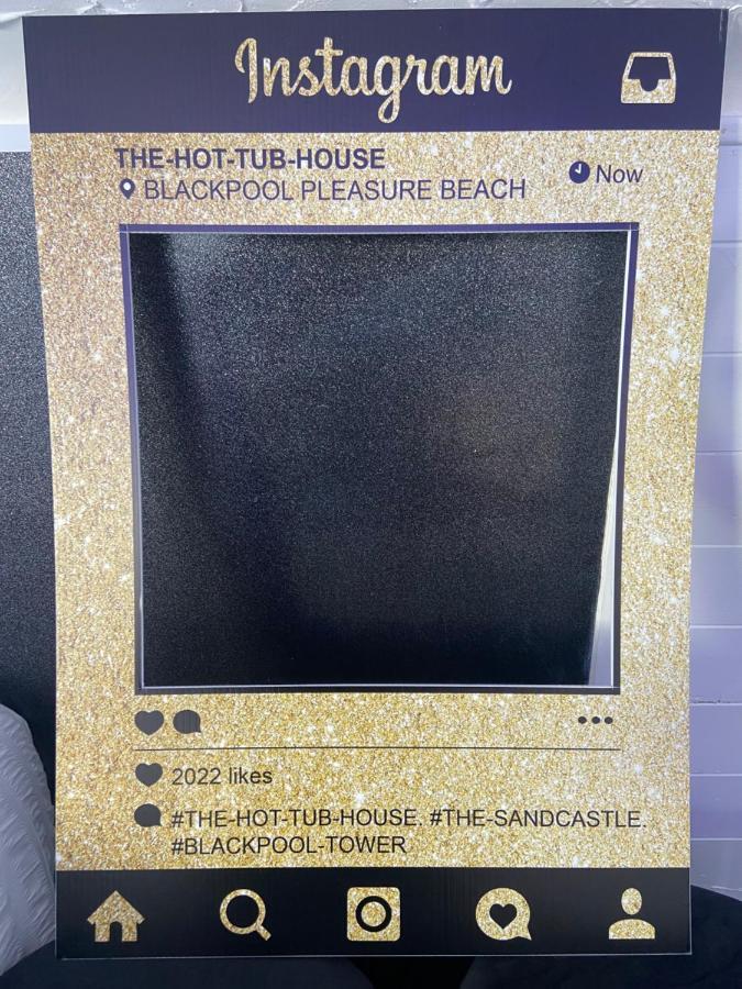 New…The Hottub House Blackpool Pleasure Beach Esterno foto