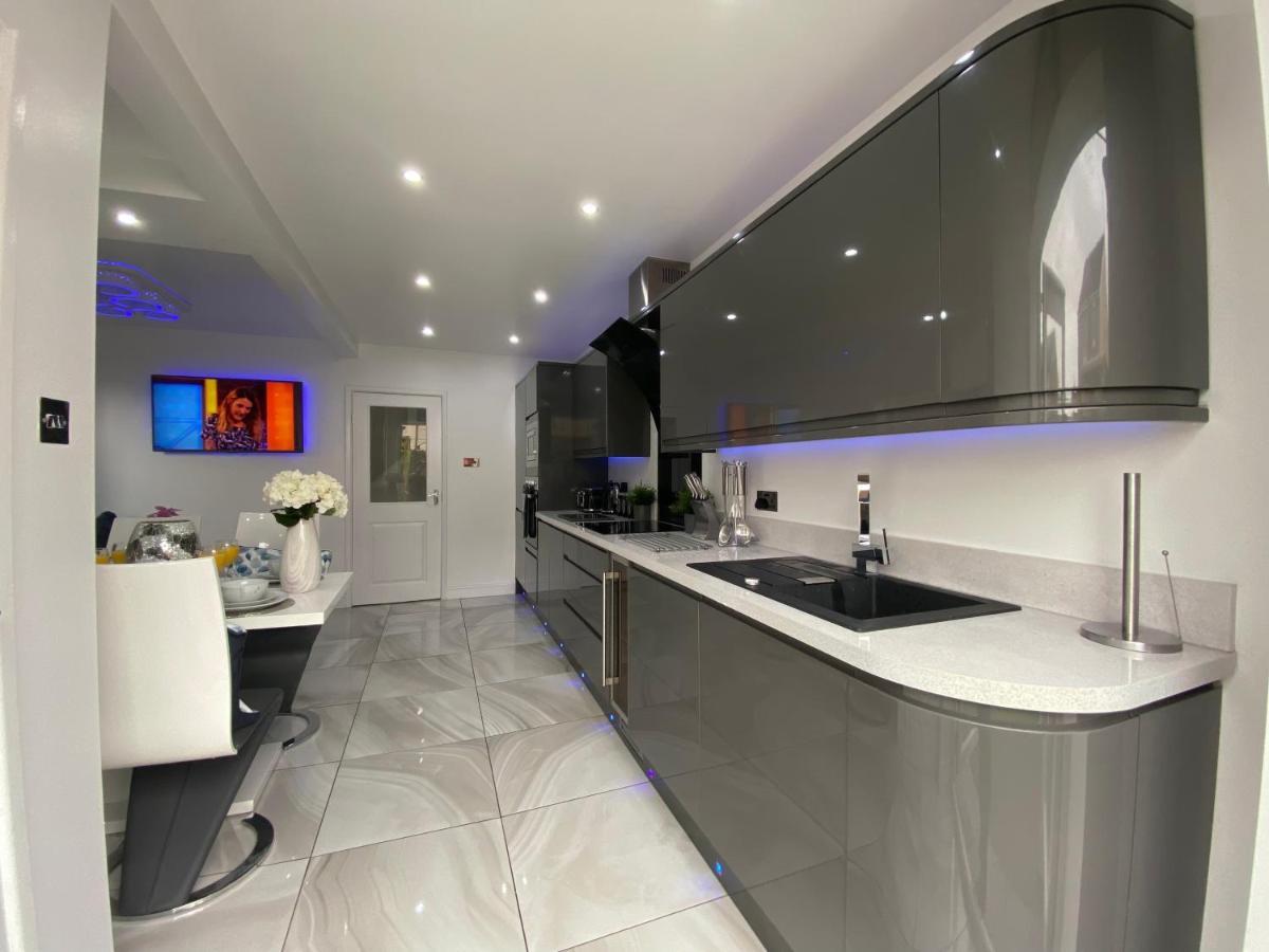 New…The Hottub House Blackpool Pleasure Beach Esterno foto